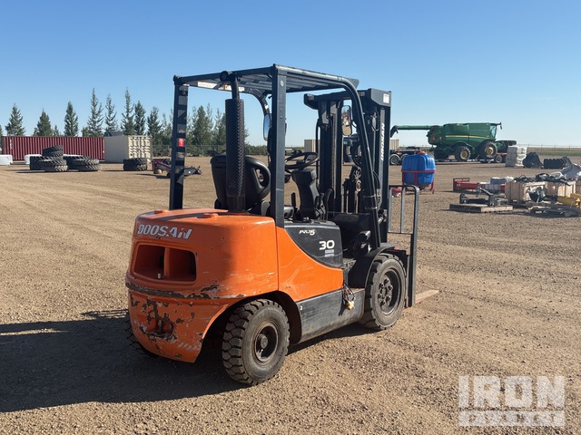 MONTACARGAS 2012 DOOSAN D30S5