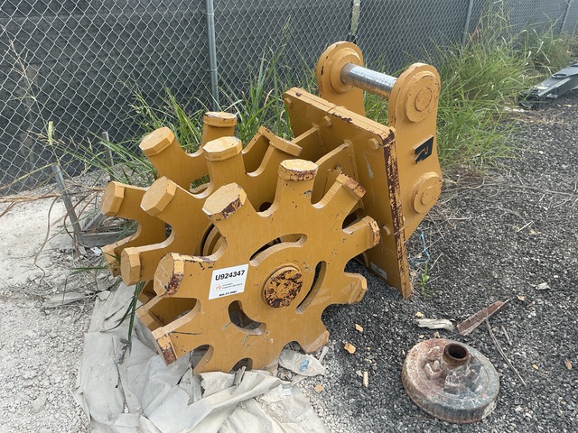 Rockland CW-24-Cat 325 24 in Excavator Compaction Wheel - Fits Cat B Linkage