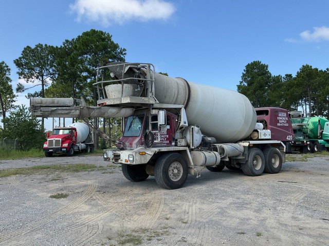 2016 Oshkosh S-2346 6x6 Front Discharge Mixer Truck 2016 Oshkosh S-2346 6x6 Front Discharge Mixer Truck