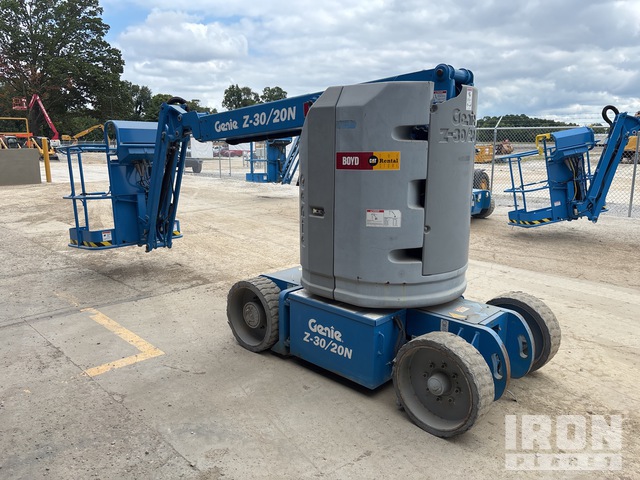 ELEVADOR ARTICULADO 2016 GENIE Z3020N