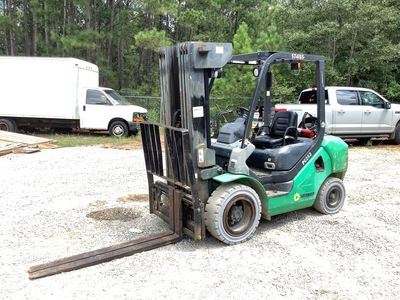 2013 Komatsu FG30HT-16 2100 lb Pneumatic Tire Forklift