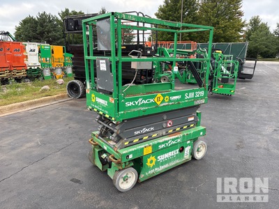 2016 Skyjack SJIII-3219 Electric Scissor Lift