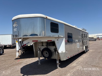 2006 American Spirit MGN/S 8312 T/A Horse Trailer
