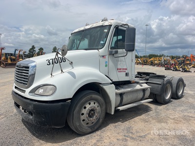 2007 Freightliner Columbia 120 6x4 T/A Day Cab Truck Tractor