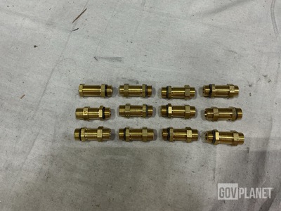 (130) Parker-Hannifin SRS-6575 Bulkhead Hose Connectors