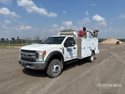 2017 Ford F-550 XLT 4x4 Ciężarówka serwisowa
