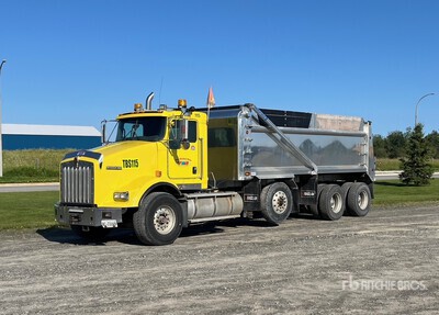 2014 Kenworth T800 8x4 Tri/A Dump Truck