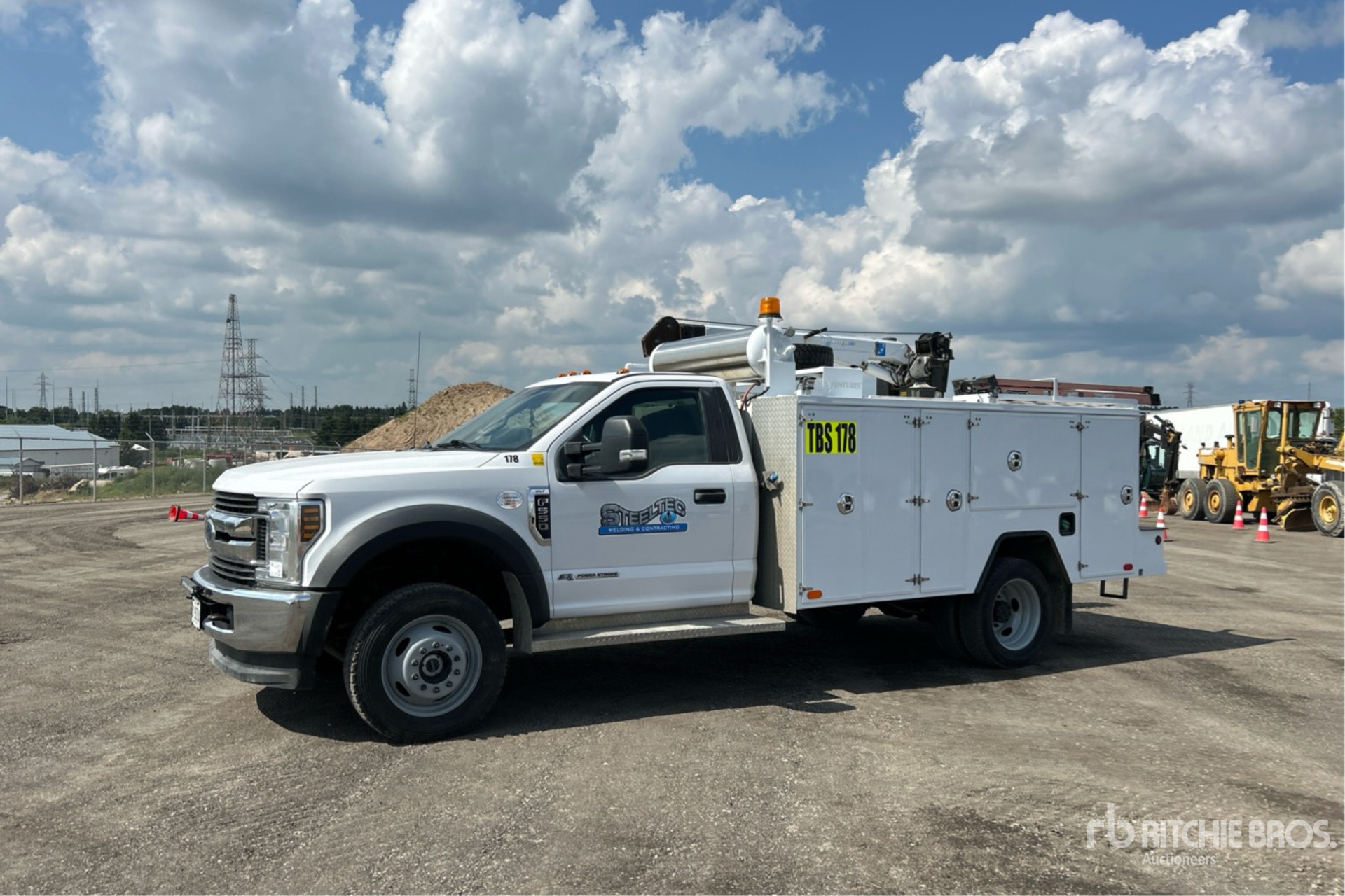 2019 Ford F-550 4x2 Service Truck
