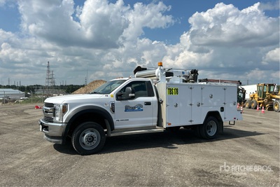 2019 Ford F-550 4x2 Service Truck