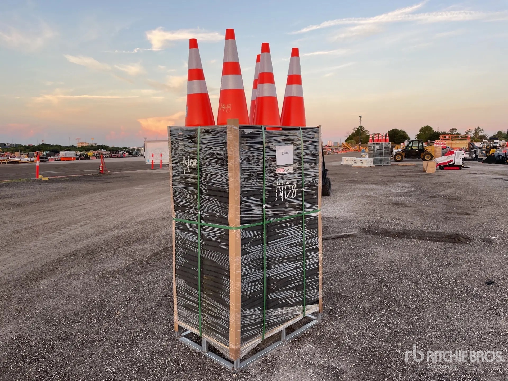 Quantity of (250) 2025 Suihe TC-250 Traffic Cones (Unused)
