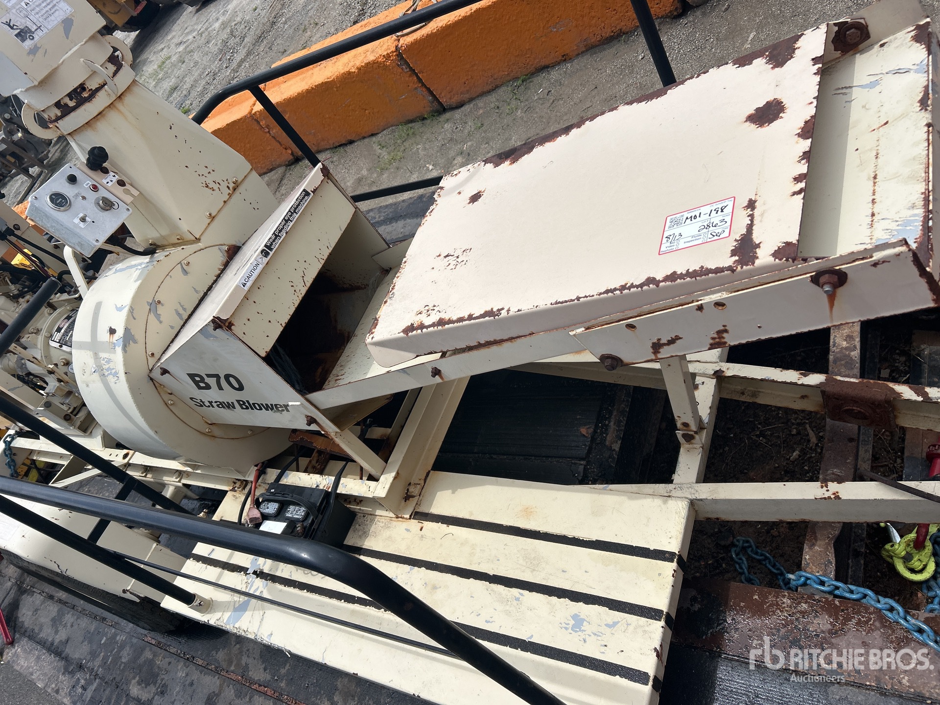 2003 Finn B-70-T Straw Blower