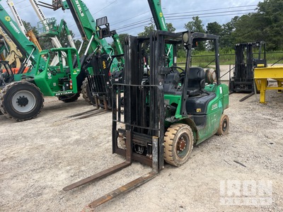 2016 Mitsubishi FG25NLP 4600 lb Pneumatic Tire Forklift