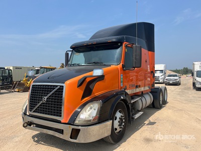 2006 Volvo VNL 6x4 Ciągnik siodłowy T/A z kabiną sypialną