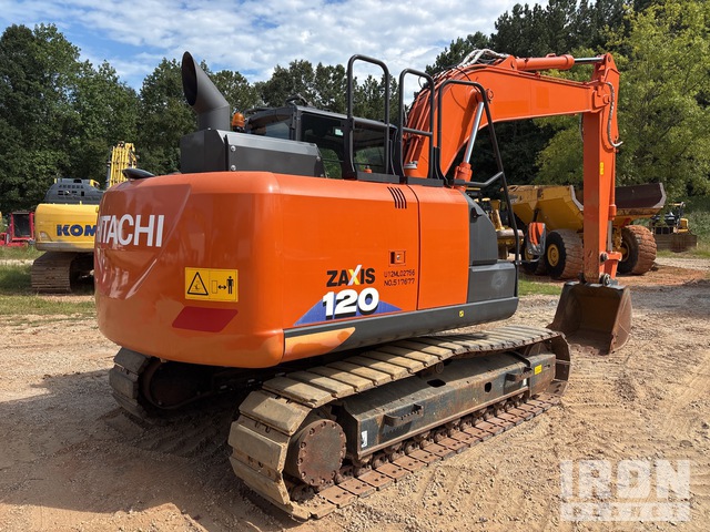 EXCAVADORA 2022 HITACHI EXCAVATOR