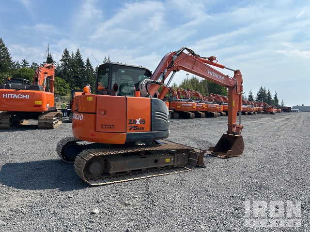 EXCAVADORA 2015 HITACHI EXCAVATOR