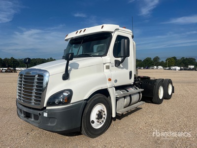 2017 Freightliner Cascadia 125 6x4 تراكتور شاحنة نهارية (ثنائية المحور)