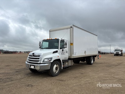 2019 Hino 338 4x2 Van Truck