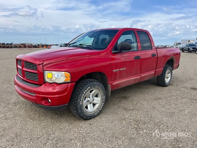2002 Dodge Ram 1500 ST 4x4 Crew Cab Pickup