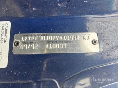 1993 Ford F-700 Utility Truck
