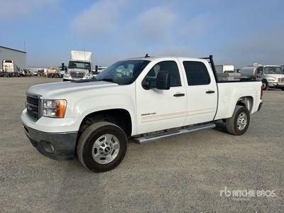 2011 GMC Sierra 2500HD 4x4 Crew Cab Pickup