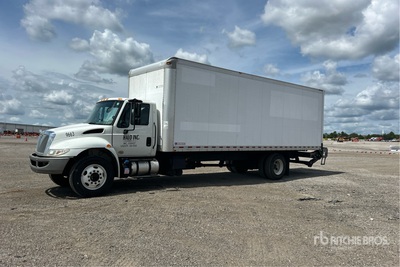 2017 International 4300 4x2 Van Truck