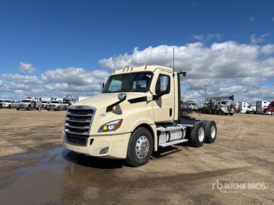 2022 Freightliner Cascadia 126 6x4 T/A Day Cab Truck Tractor