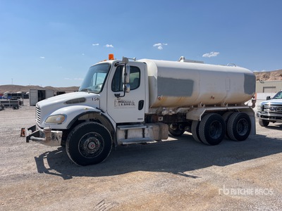 2005 Freightliner M2 106 6x4 Camion à eau