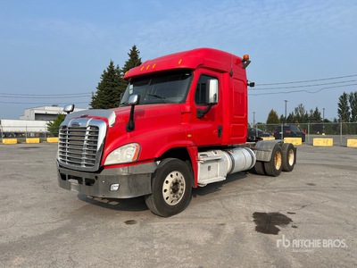2014 Freightliner Cascadia 125 6x4 Sleeper Truck Tractor