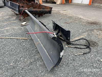 2022 Bobcat 96 in 4 Way Lama da neve per mini pala (Unused)