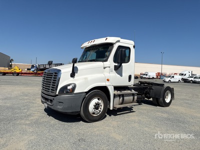 2016 Freightliner Cascadia 125 4x2 Day Cab Truck Tractor