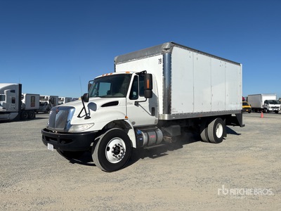 2018 International 4300 4x2 Van Truck