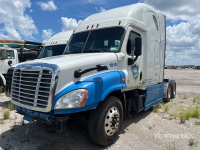 2017 Freightliner Cascadia 125 6x4 Cabeza Tractora Cabina Dormitorio