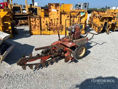 1980 Ditch Witch M-1500 Walk Behind Zanjadora