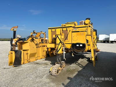 1988 Gomaco COMMANDER III GT6300 Pavimentadora de forma deslizable