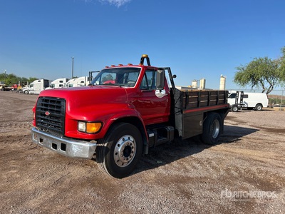 1998 Ford F-800 4x2 Flatbed Truck