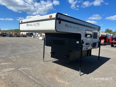 2016 Forest River Palomino Truck Camper