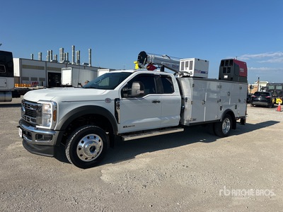 2025 Ford F-550 4x4 Extended Cab Service Truck