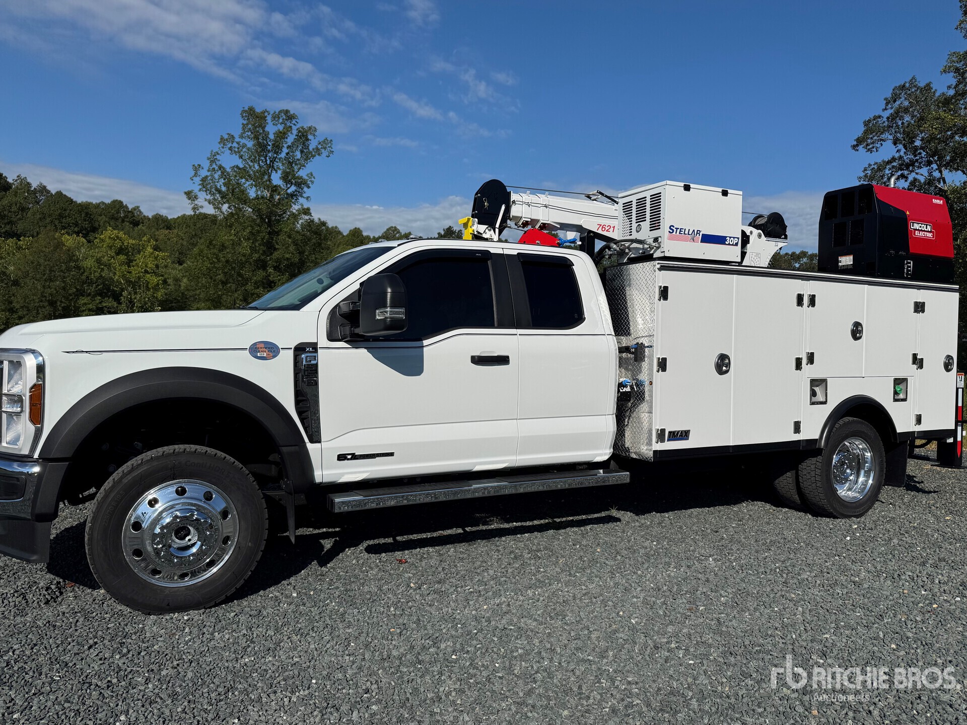 2025 Ford F-550 4x4 Extended Cab サービスカー