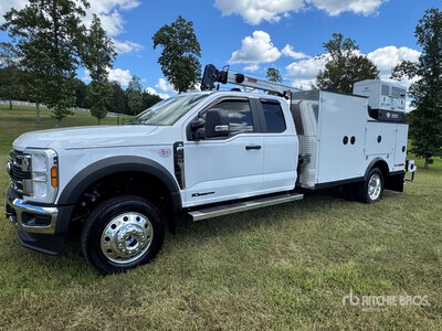 2025 Ford F-550 4x4 Extended Cab Servicewagen