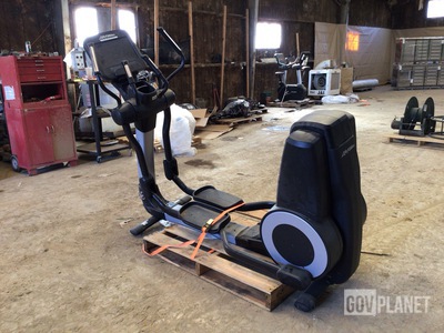 Life Fitness 95XS Elliptical