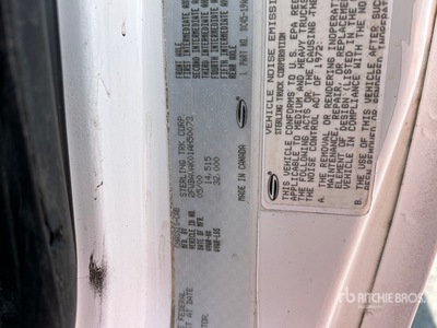 2001 Sterling L8500 4x2 Water Truck