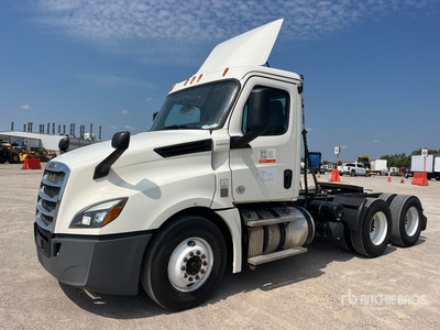 2019 Freightliner Cascadia 126 6x4 Cabeza Tractora Cabina Corta