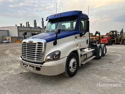 2019 Freightliner Cascadia 125 6x4 Cabeza Tractora Cabina Corta