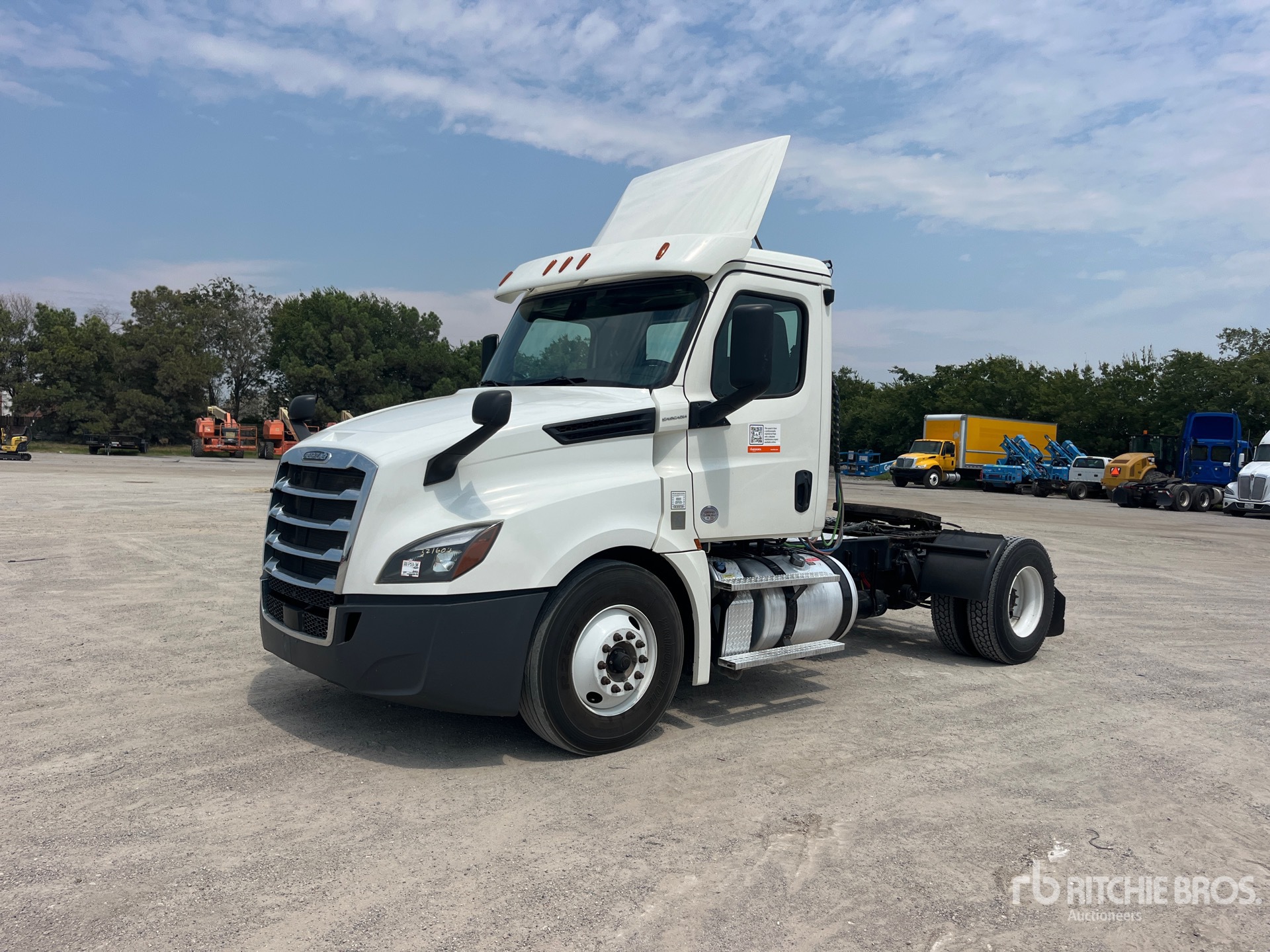 2019 Freightliner Cascadia 126 4x2 S/A Day Cab Truck Tractor