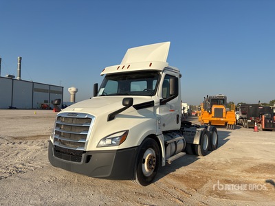 2019 Freightliner Cascadia 126 6x4 T/A Day Cab Truck Tractor