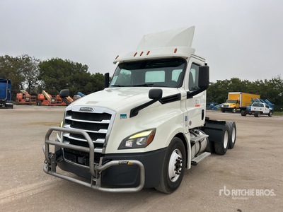 2019 Freightliner Cascadia 126 6x4 Day Cab Truck Tractor