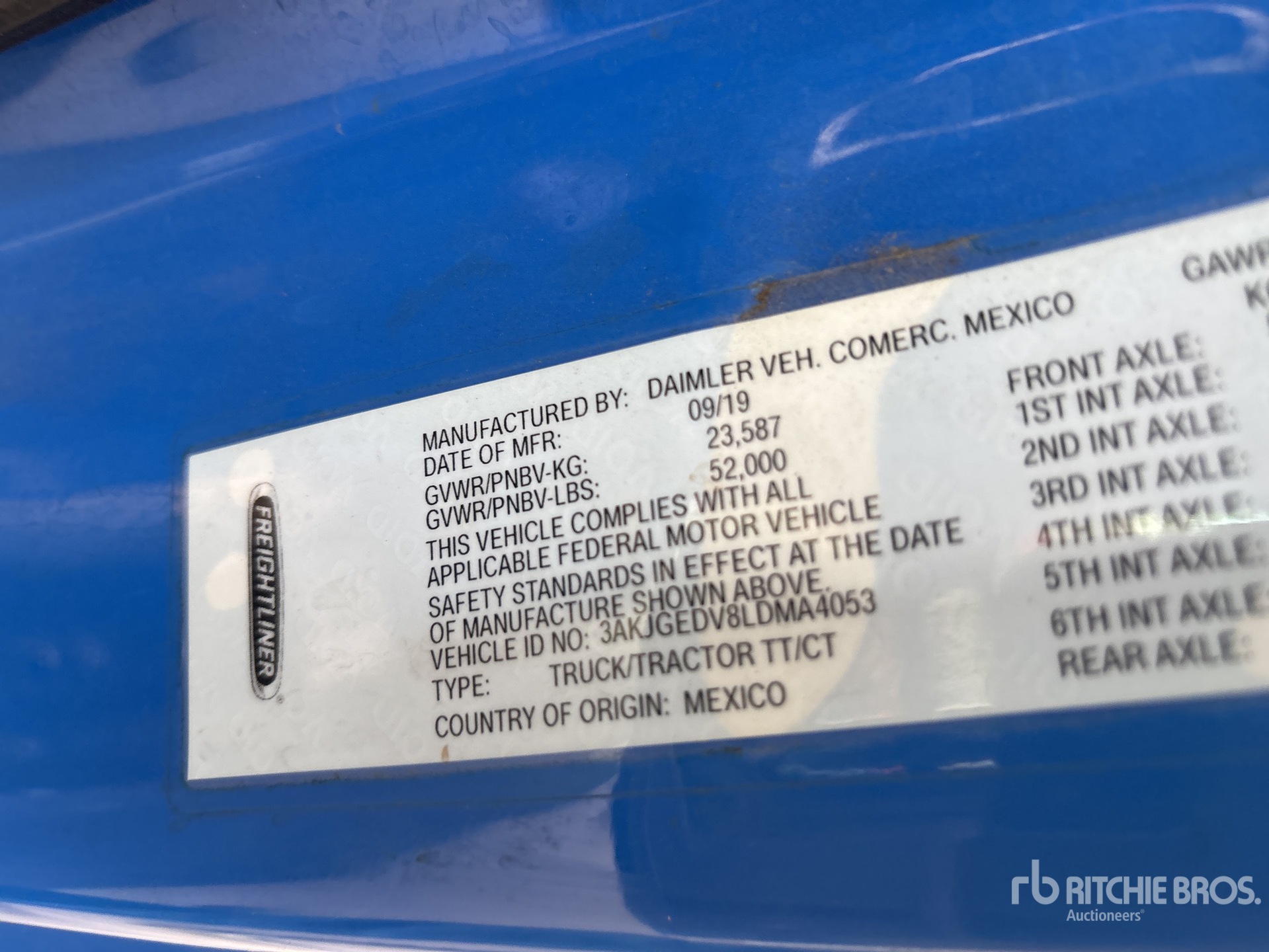 2020 Freightliner Cascadia 125 T/A Day Cab Truck Tractor