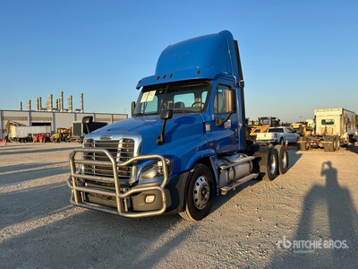 2020 Freightliner Cascadia 125 6x4 Day Cab Truck Tractor