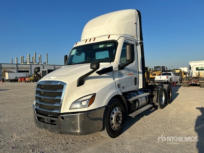 2021 Freightliner Cascadia 116 6x2 T/A Day Cab Truck Tractor