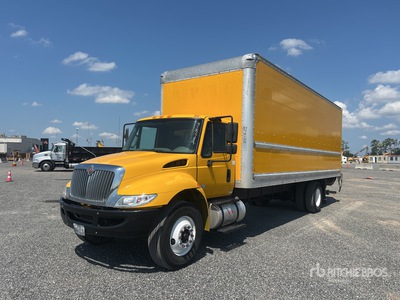 2019 International 4300 4x2 Van Truck